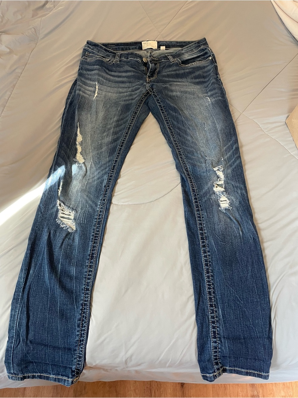 BKE Women's Dark Blue Distressed Straight Leg Jeans